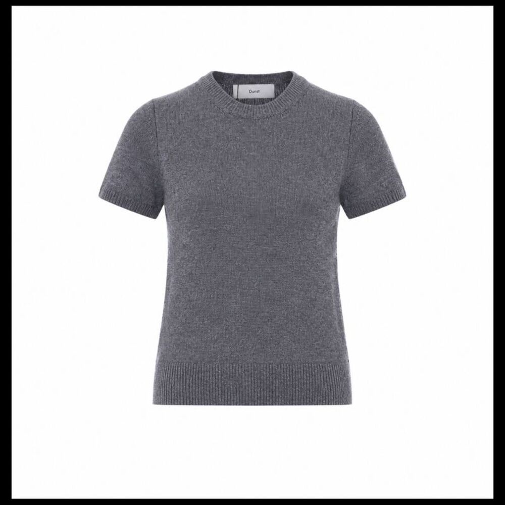 Dunst Women Knit Top